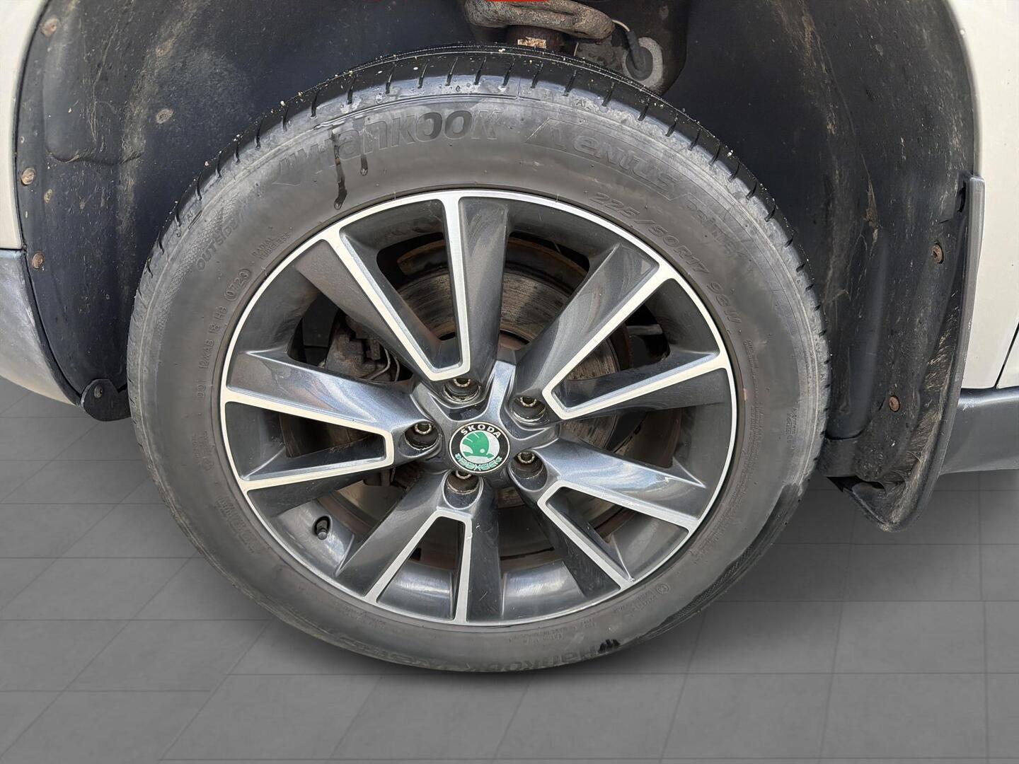 SKODA Yeti 2012