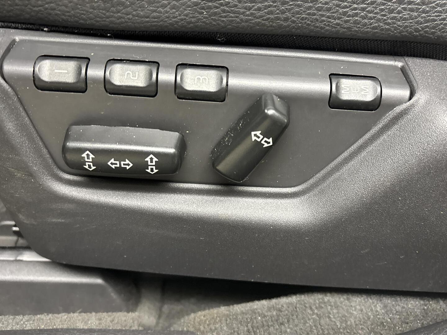 VOLVO V70 2007
