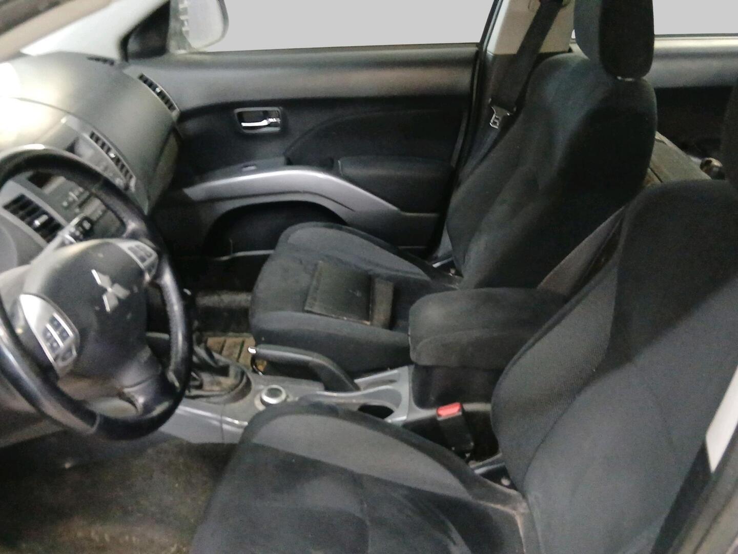 MITSUBISHI Outlander 2007