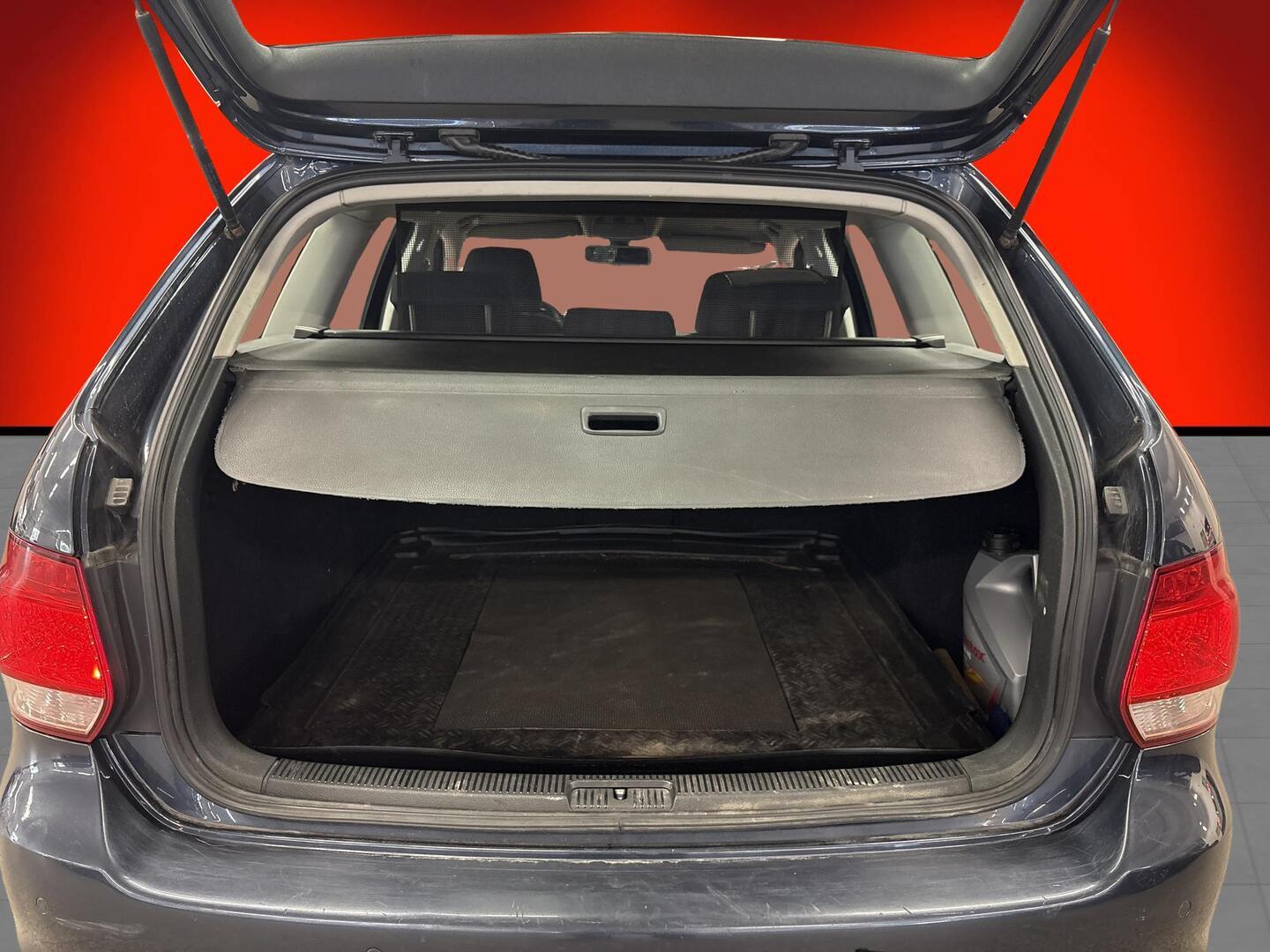 VOLKSWAGEN Golf 2010