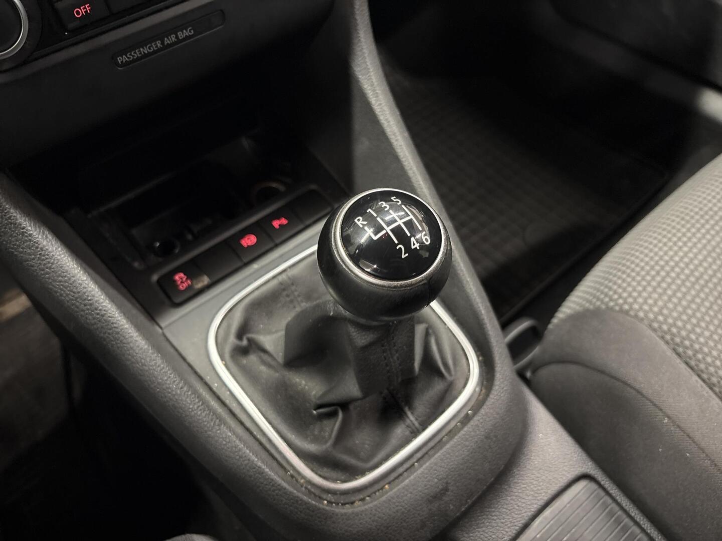 VOLKSWAGEN Golf 2010