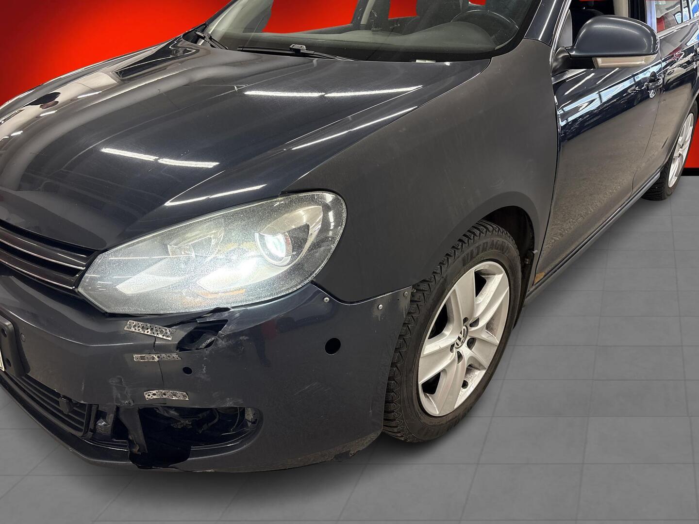 VOLKSWAGEN Golf 2010