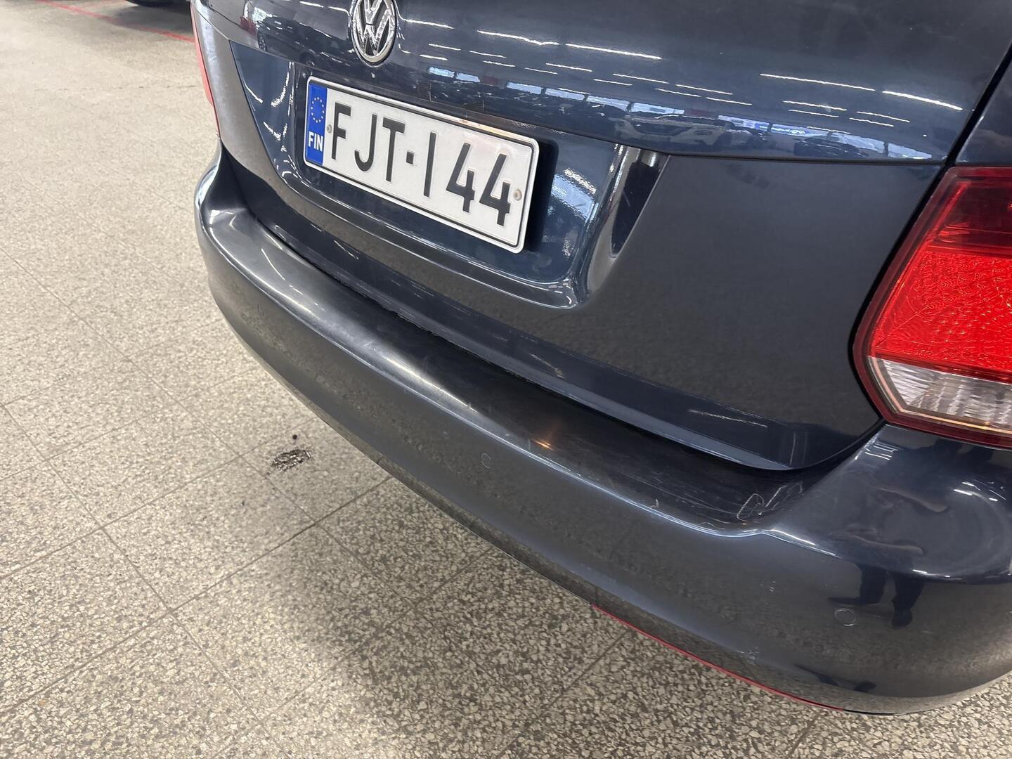 VOLKSWAGEN Golf 2010