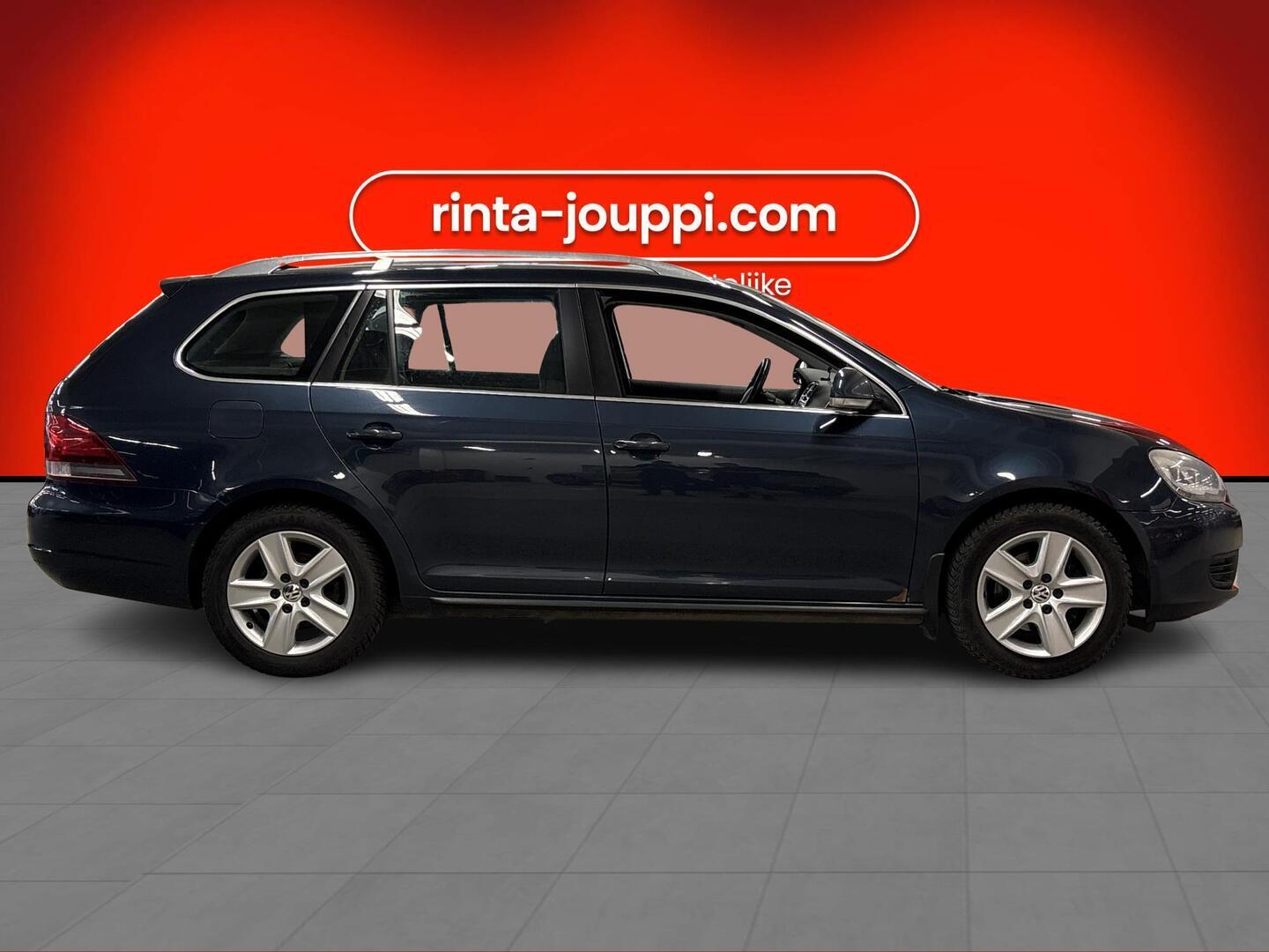 VOLKSWAGEN Golf 2010