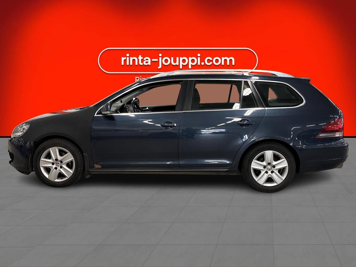 VOLKSWAGEN Golf 2010