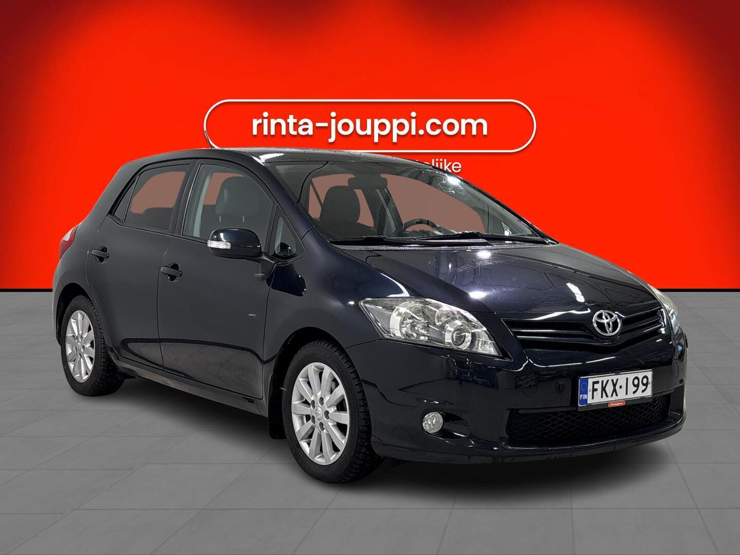 TOYOTA Auris 2012
