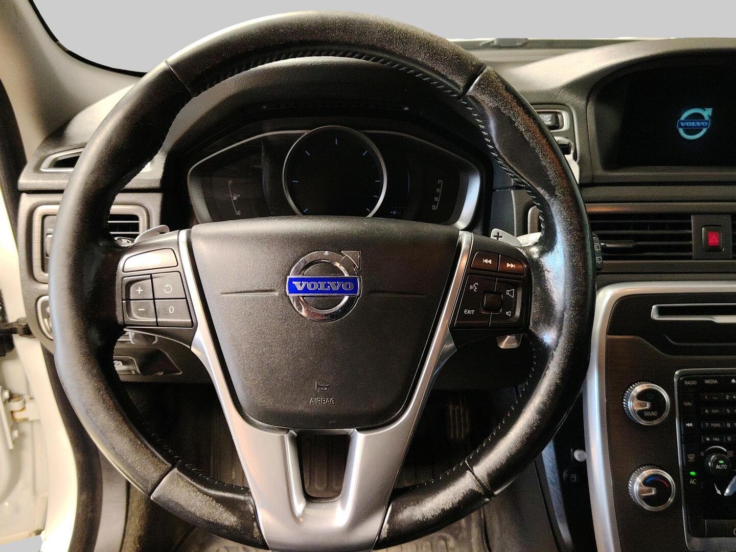 VOLVO XC70 2016