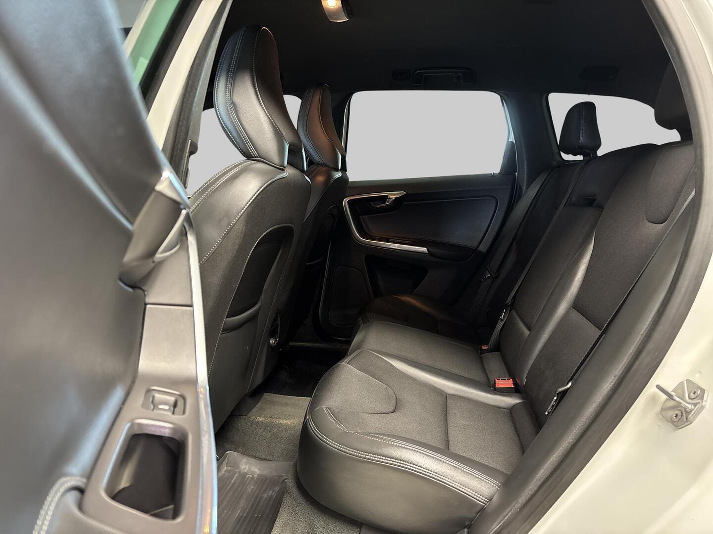 VOLVO XC60 2016