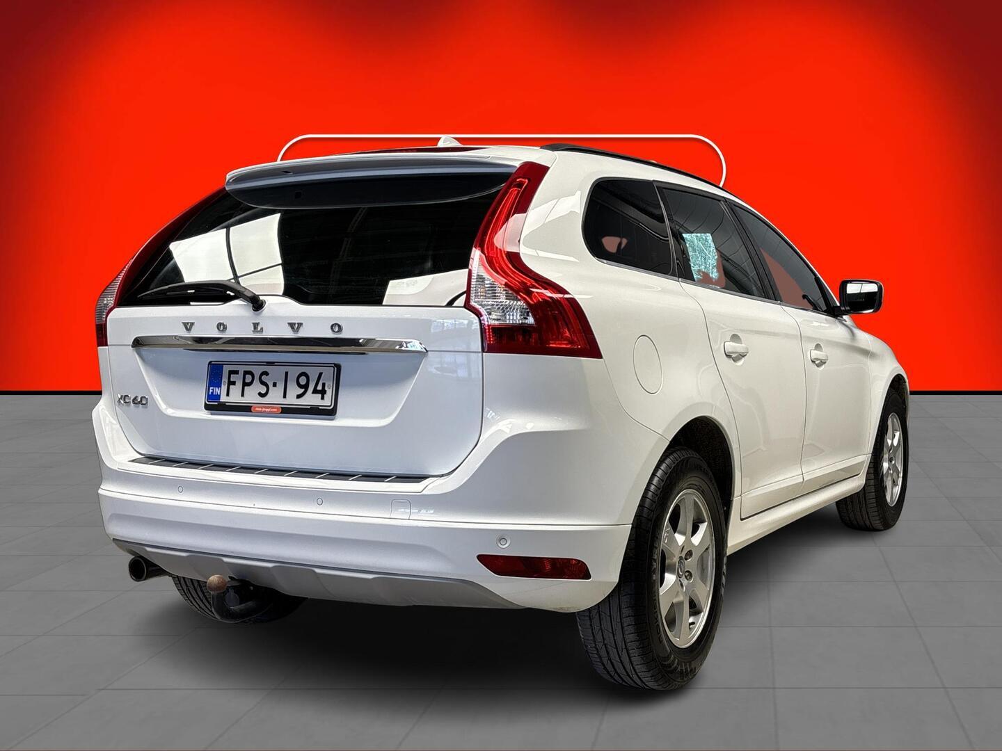 VOLVO XC60 2016