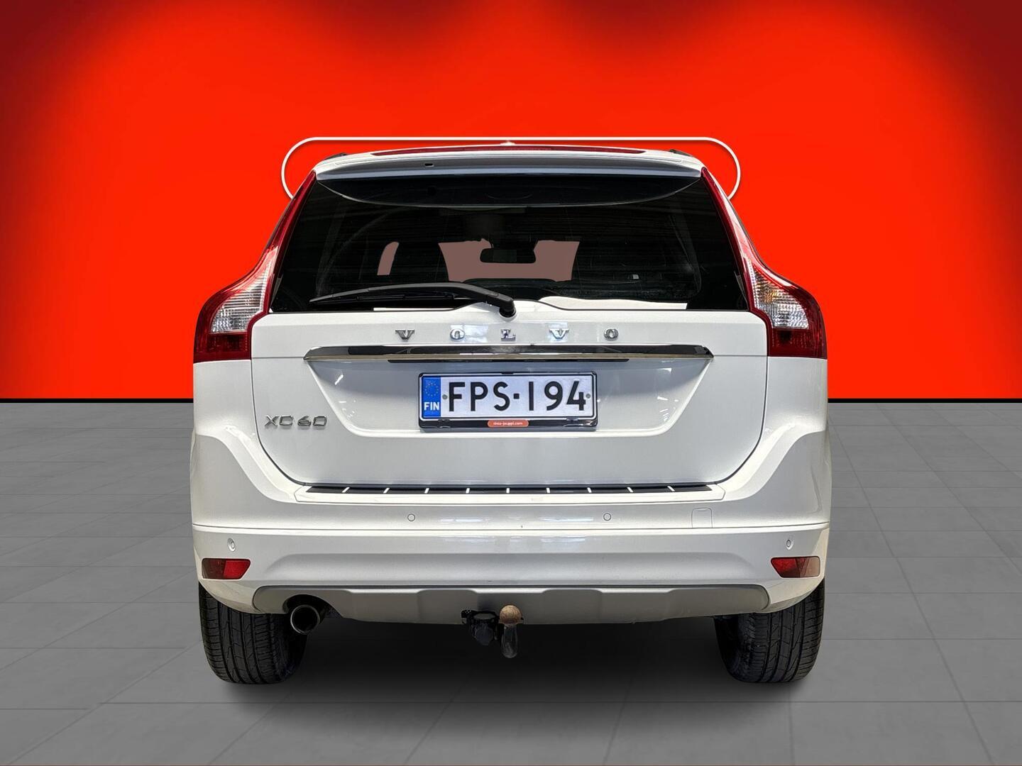 VOLVO XC60 2016