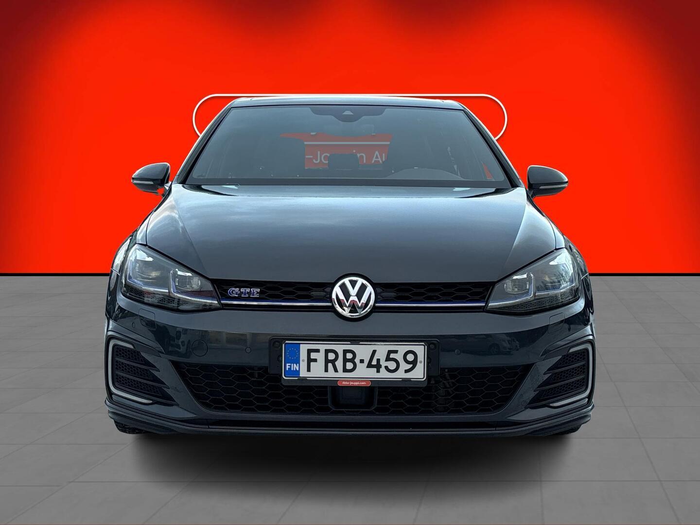 VOLKSWAGEN Golf 2017