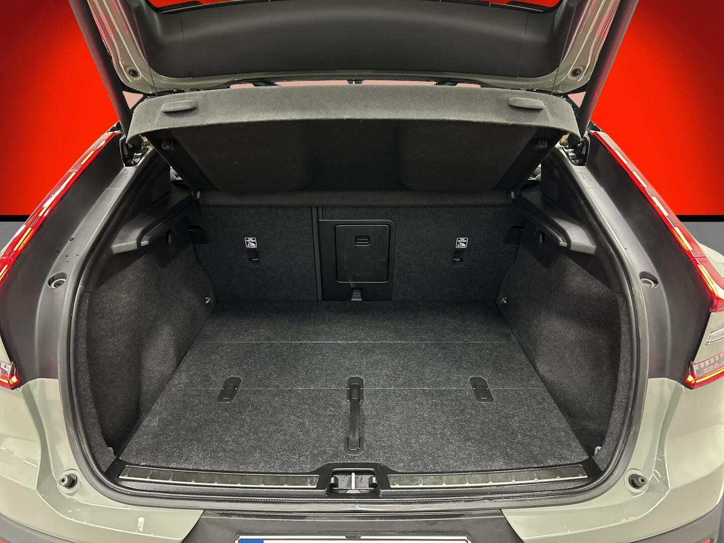 VOLVO C40 2022