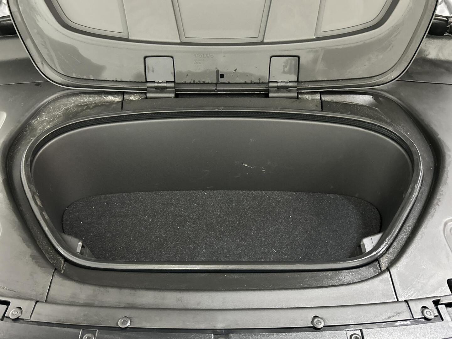 VOLVO C40 2022