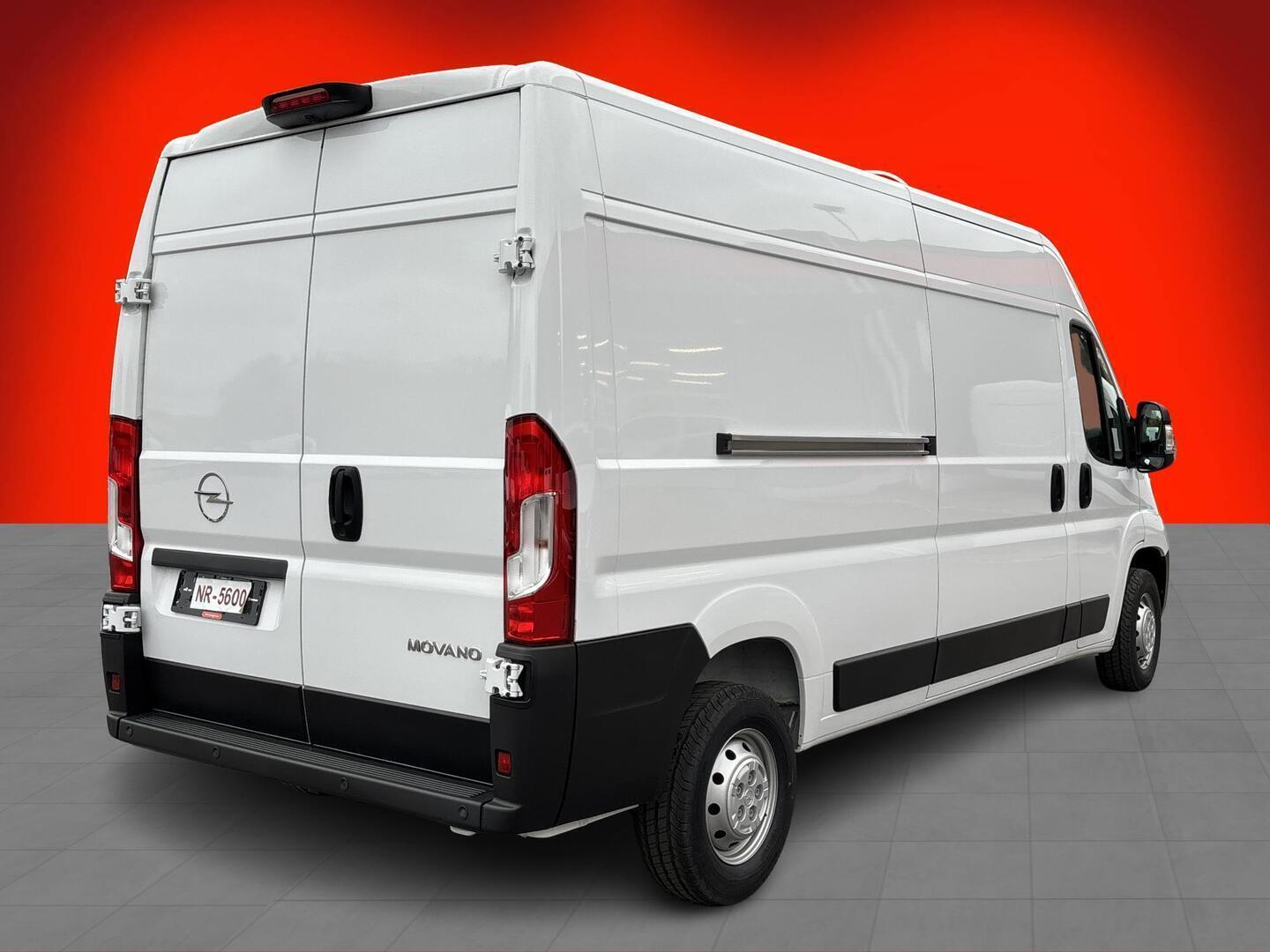 OPEL MOVANO 2024