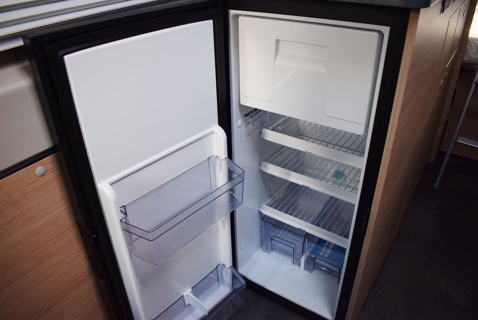 ROADCAR VAN R 601 2024