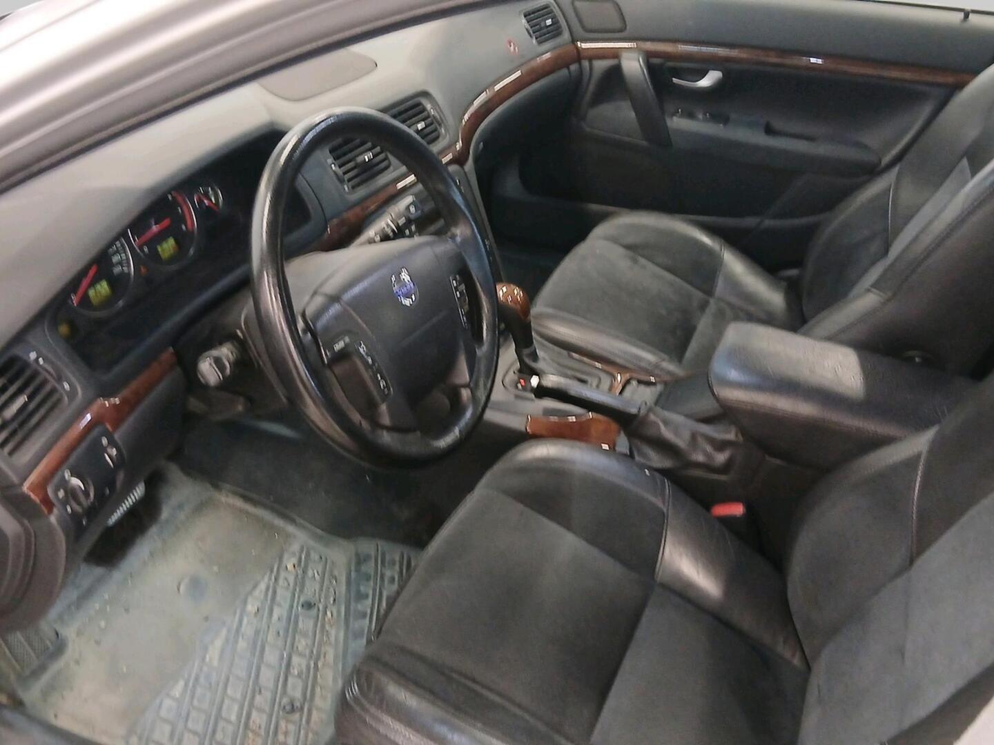 VOLVO S80 2005
