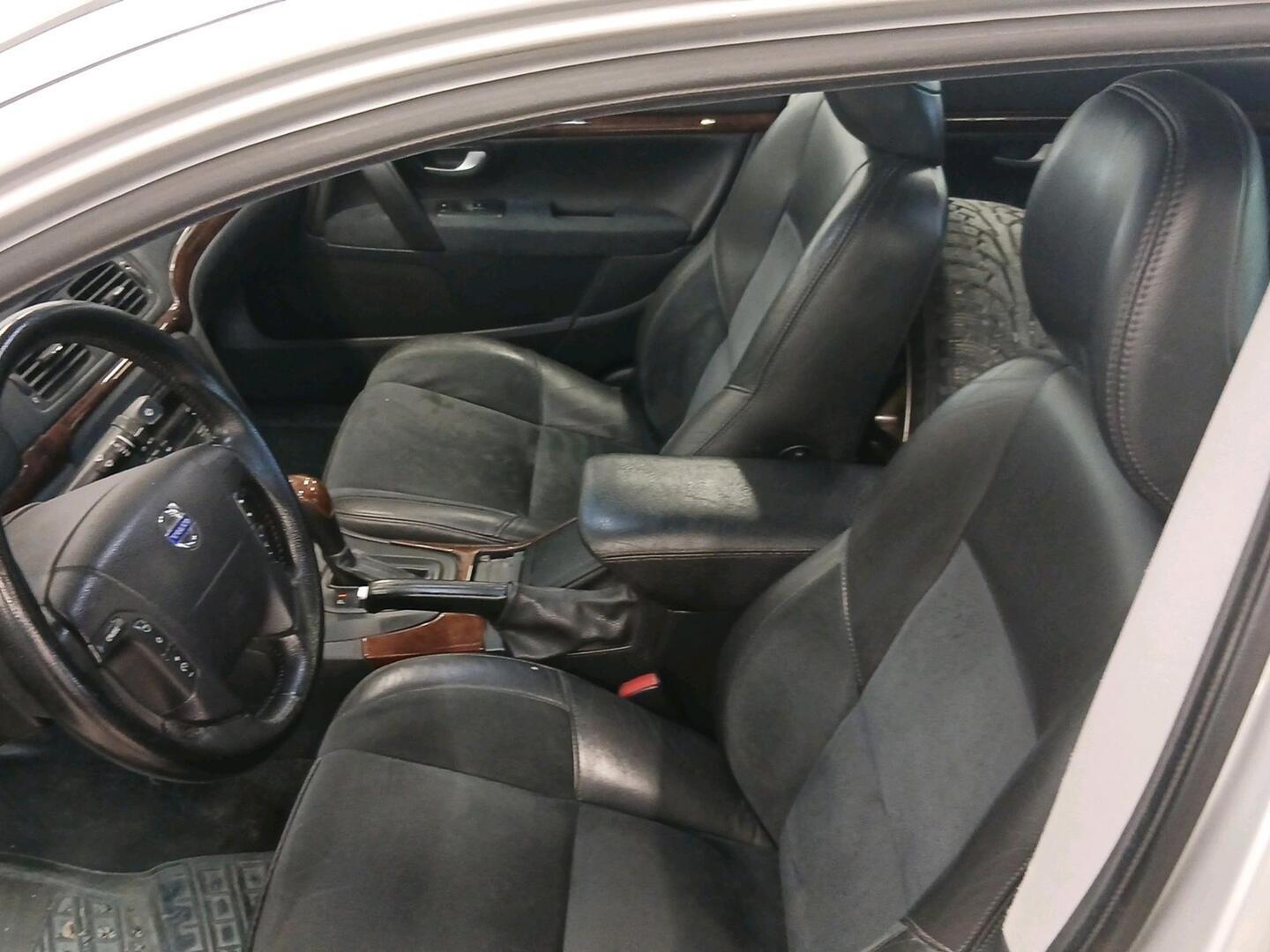 VOLVO S80 2005