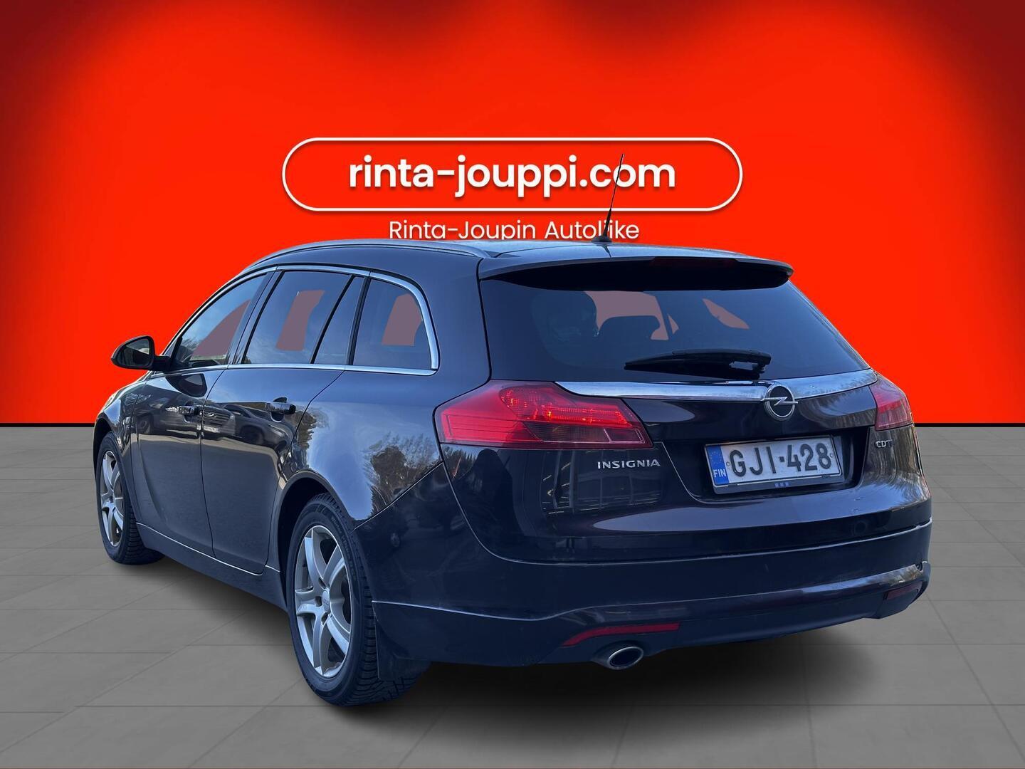 OPEL Insignia 2011