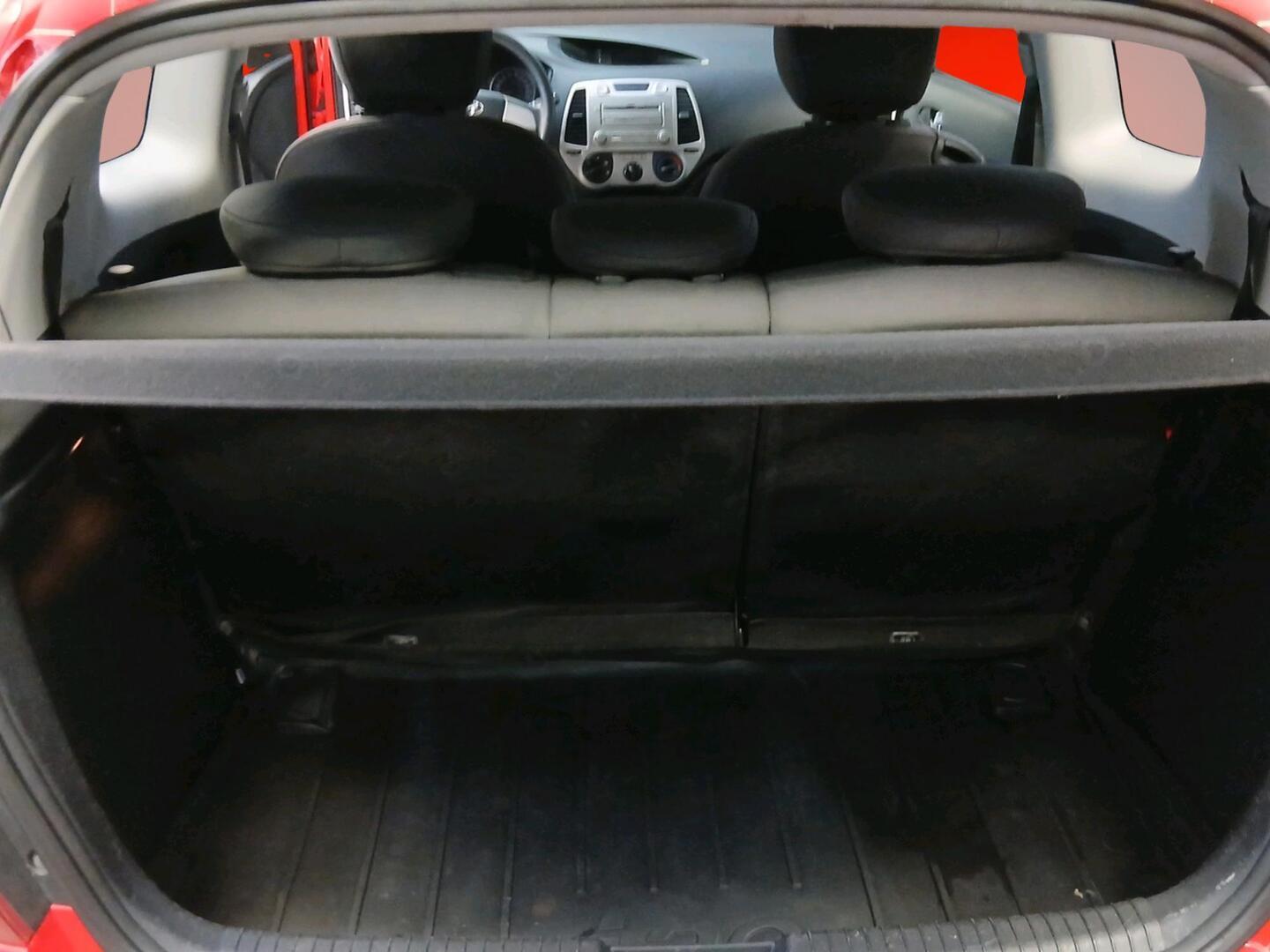 HYUNDAI i20 2011