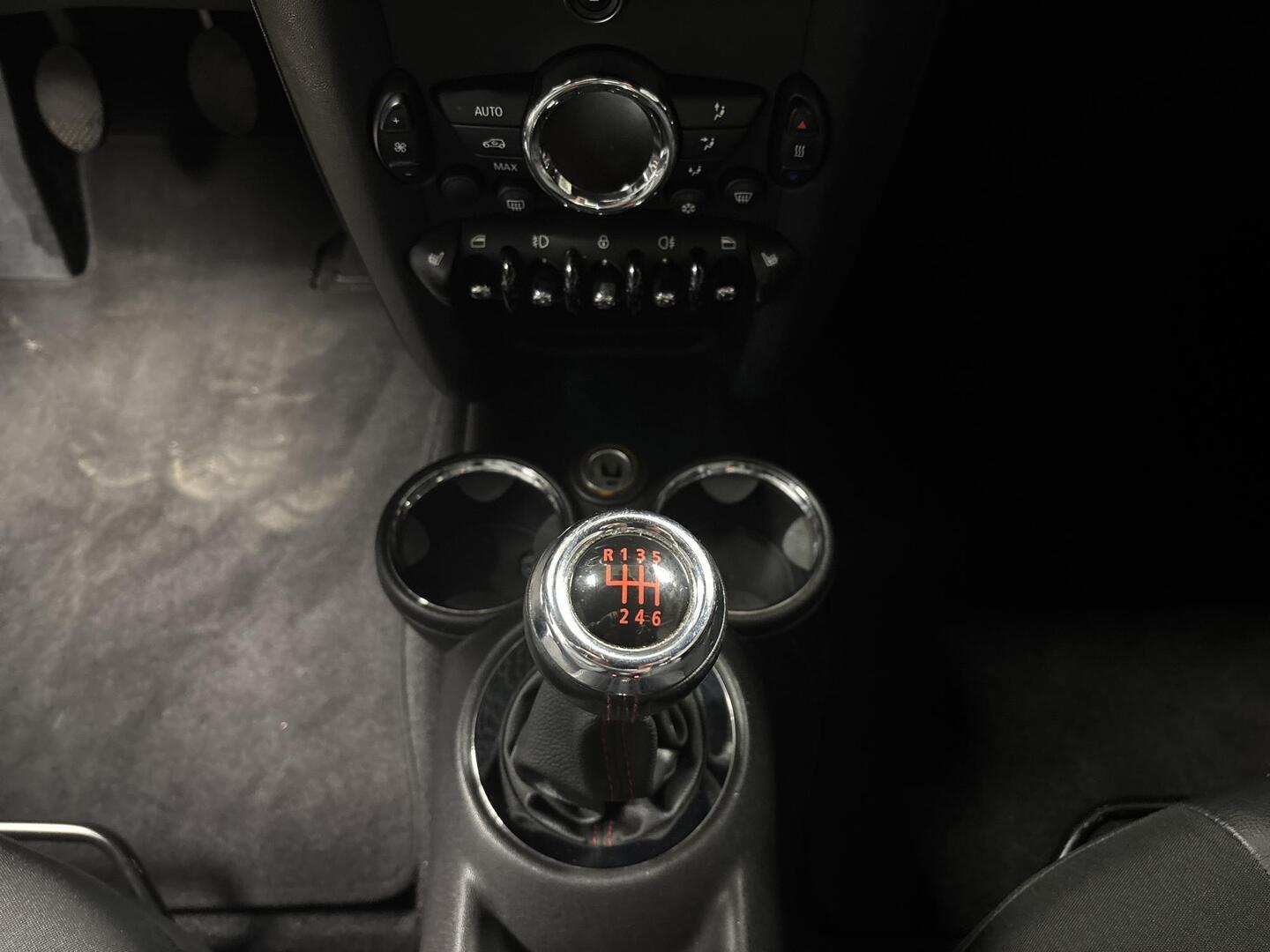 MINI Cooper 2012