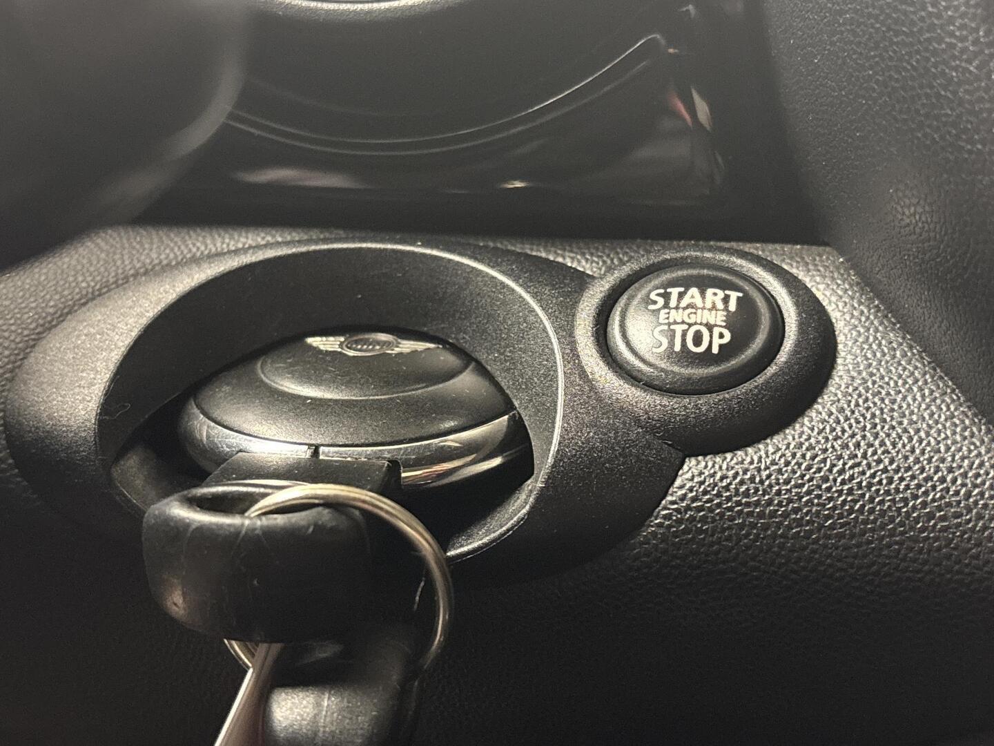 MINI Cooper 2012