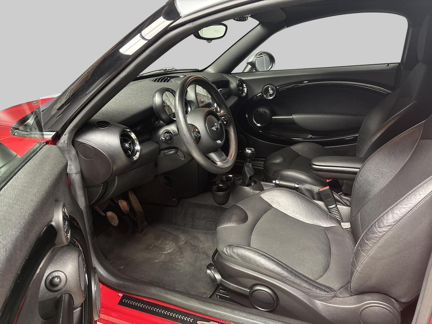 MINI Cooper 2012