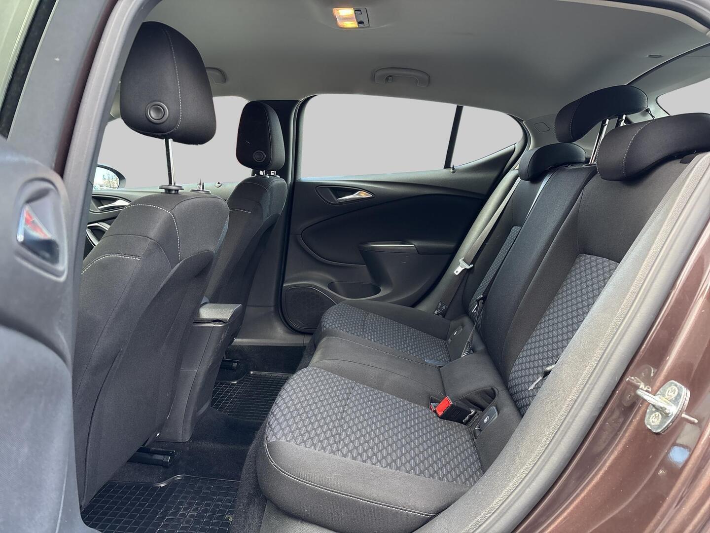 OPEL Astra 2016