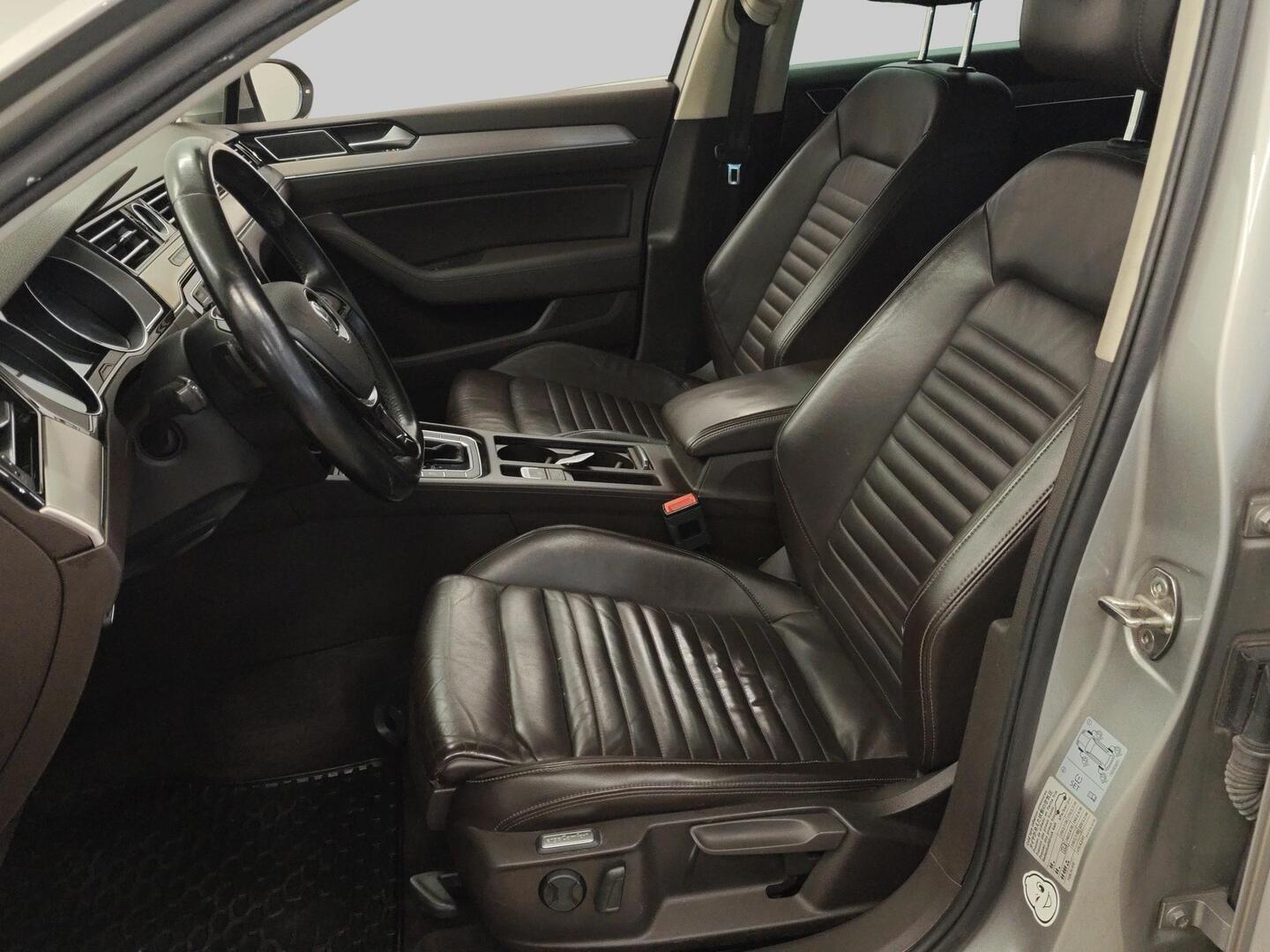 VOLKSWAGEN Passat 2015