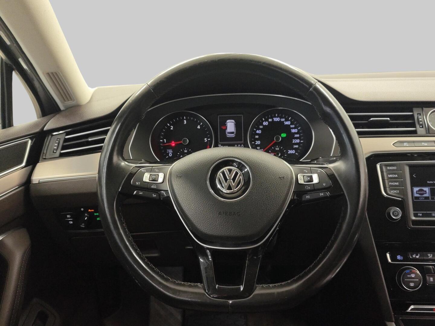 VOLKSWAGEN Passat 2015