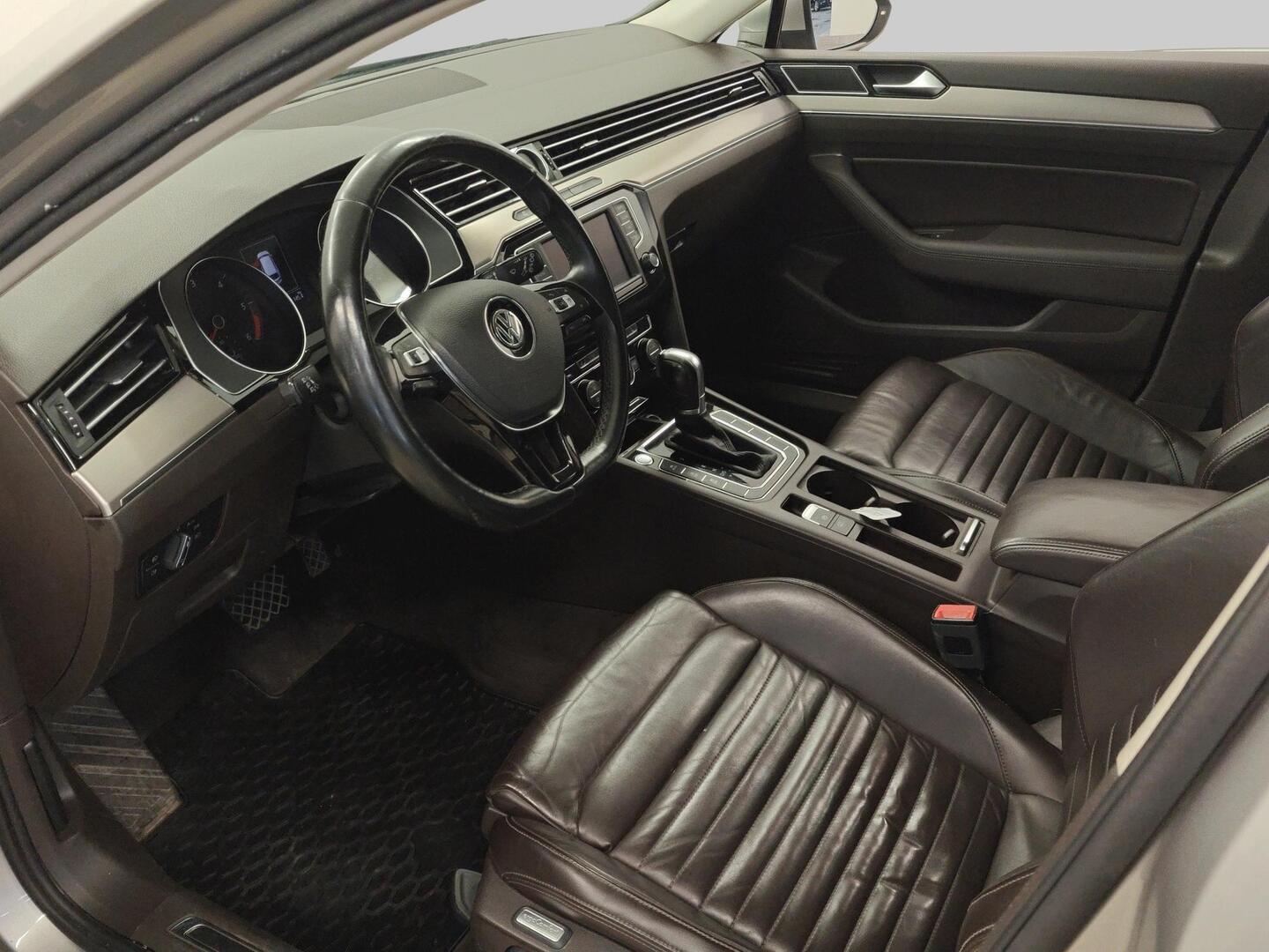 VOLKSWAGEN Passat 2015