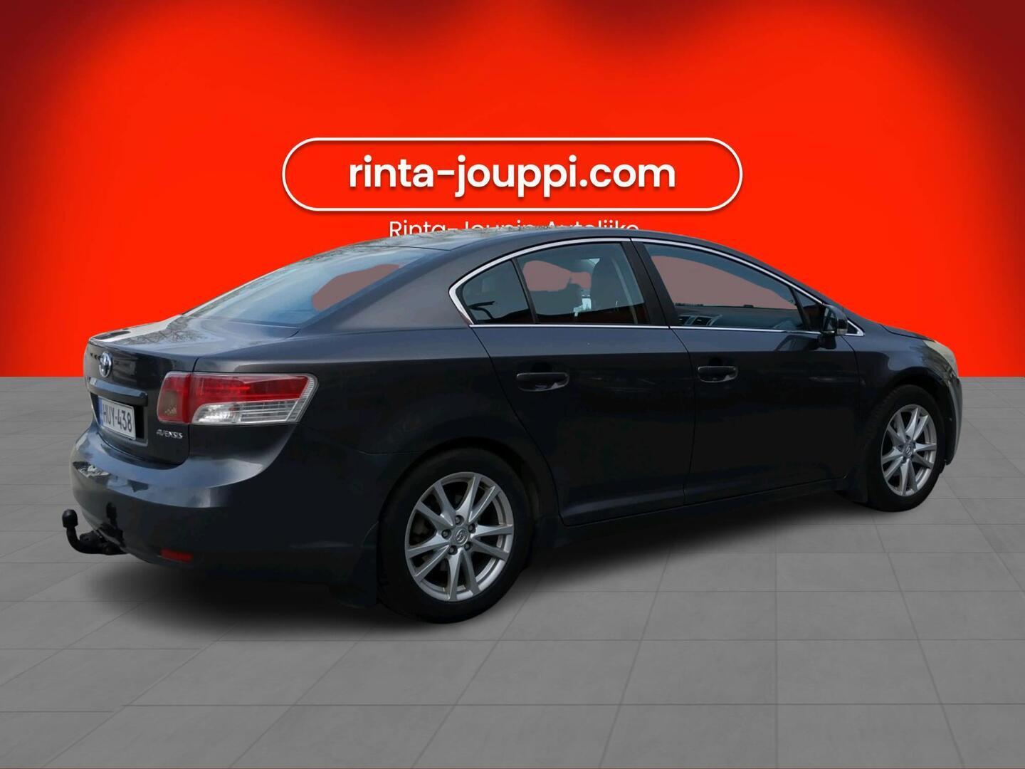 TOYOTA Avensis 2011