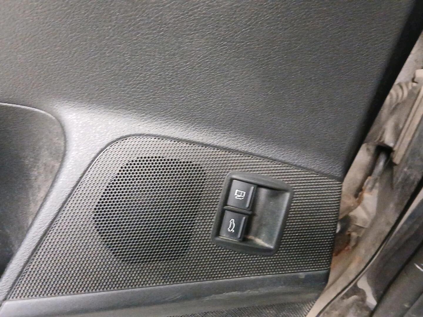 VOLKSWAGEN Passat 2009
