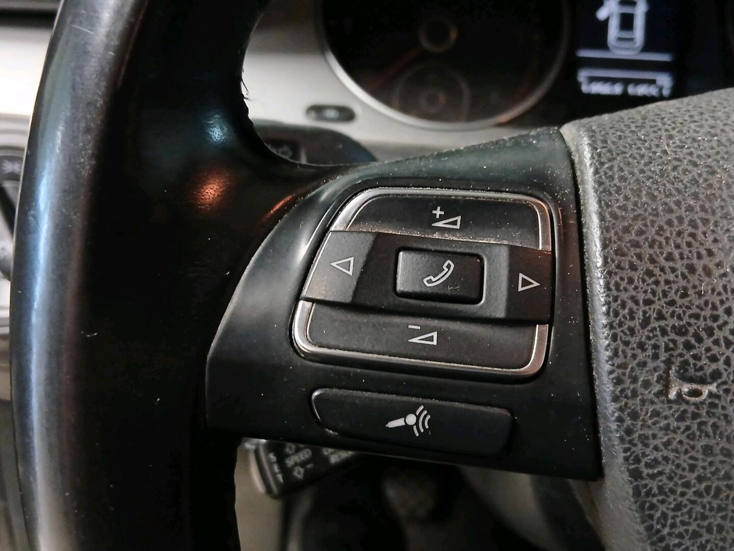 VOLKSWAGEN Passat 2009