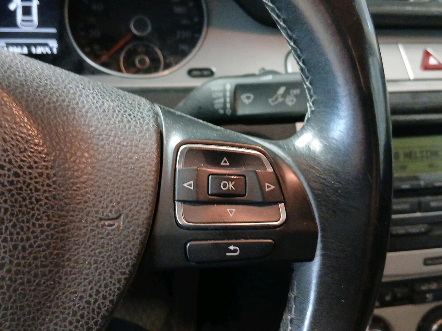 VOLKSWAGEN Passat 2009