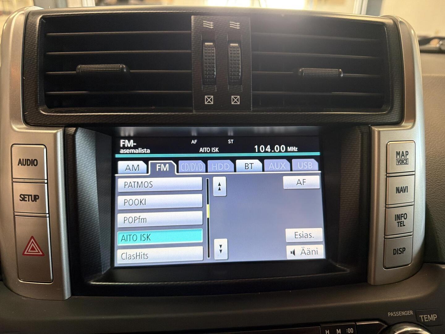 TOYOTA Land Cruiser 2010