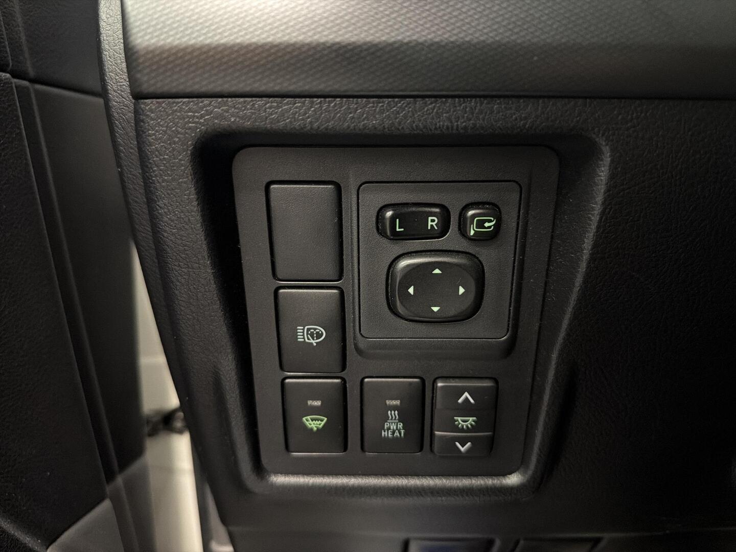 TOYOTA Land Cruiser 2010