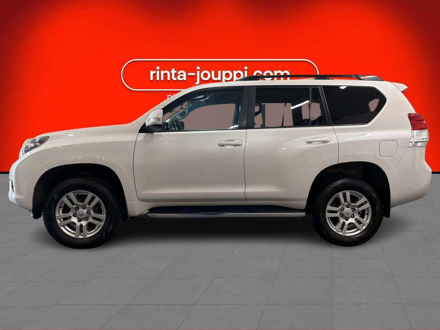 TOYOTA Land Cruiser 2010