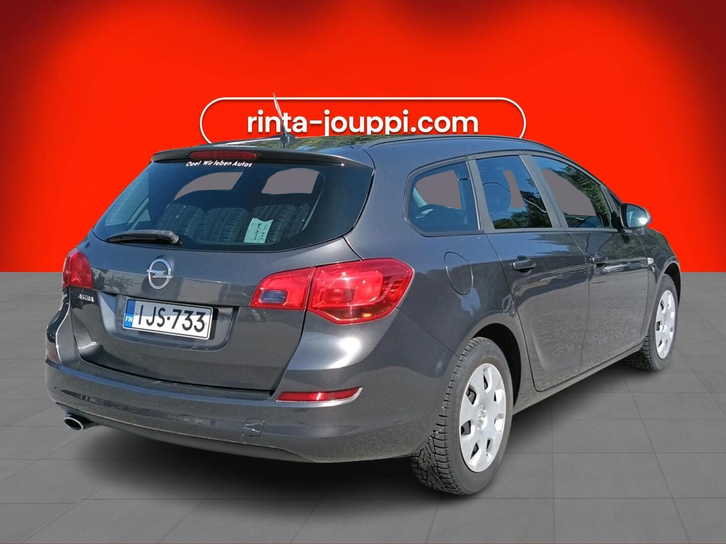 OPEL Astra 2011