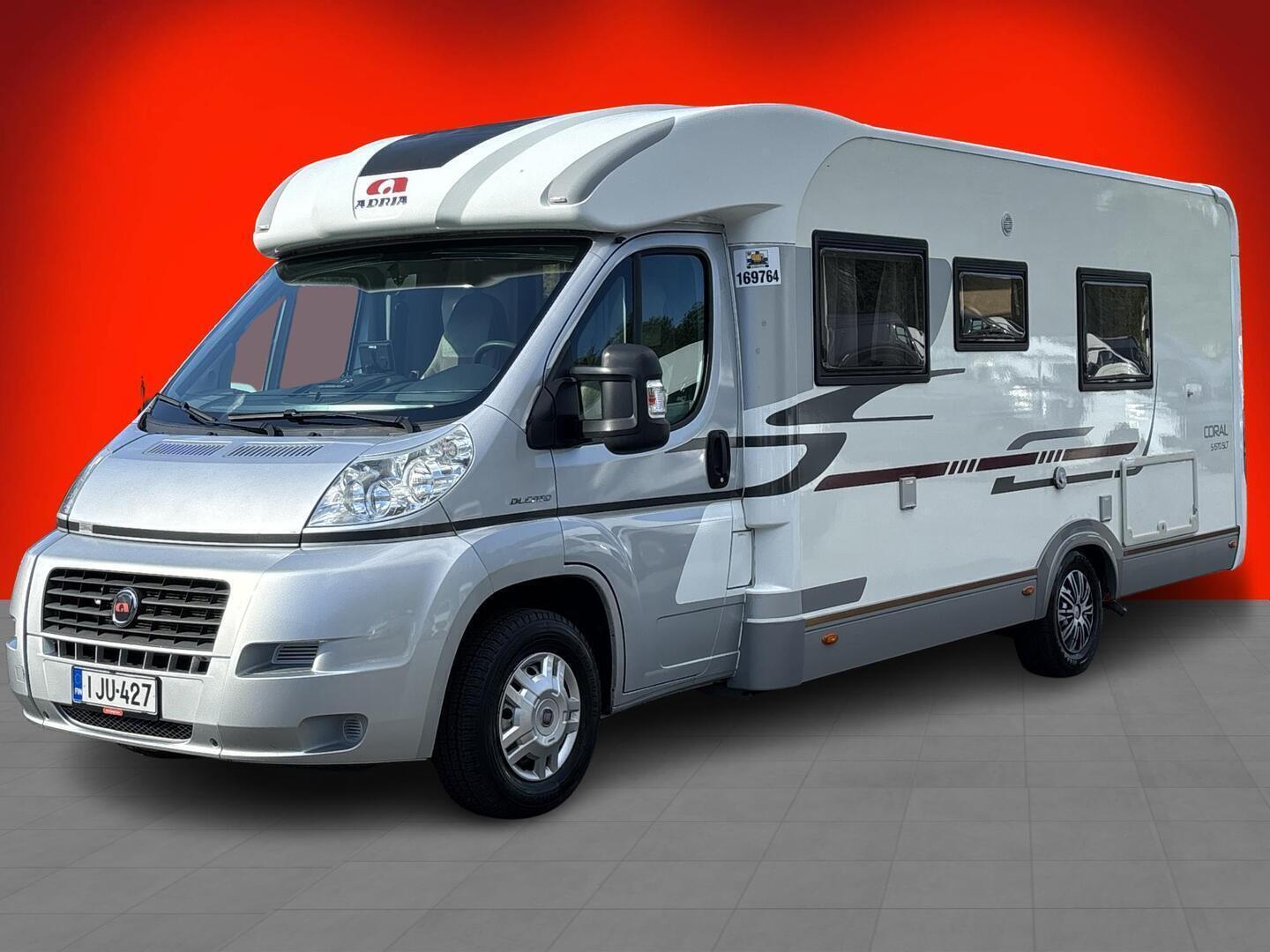 ADRIA CORAL S 670 SLT 2011