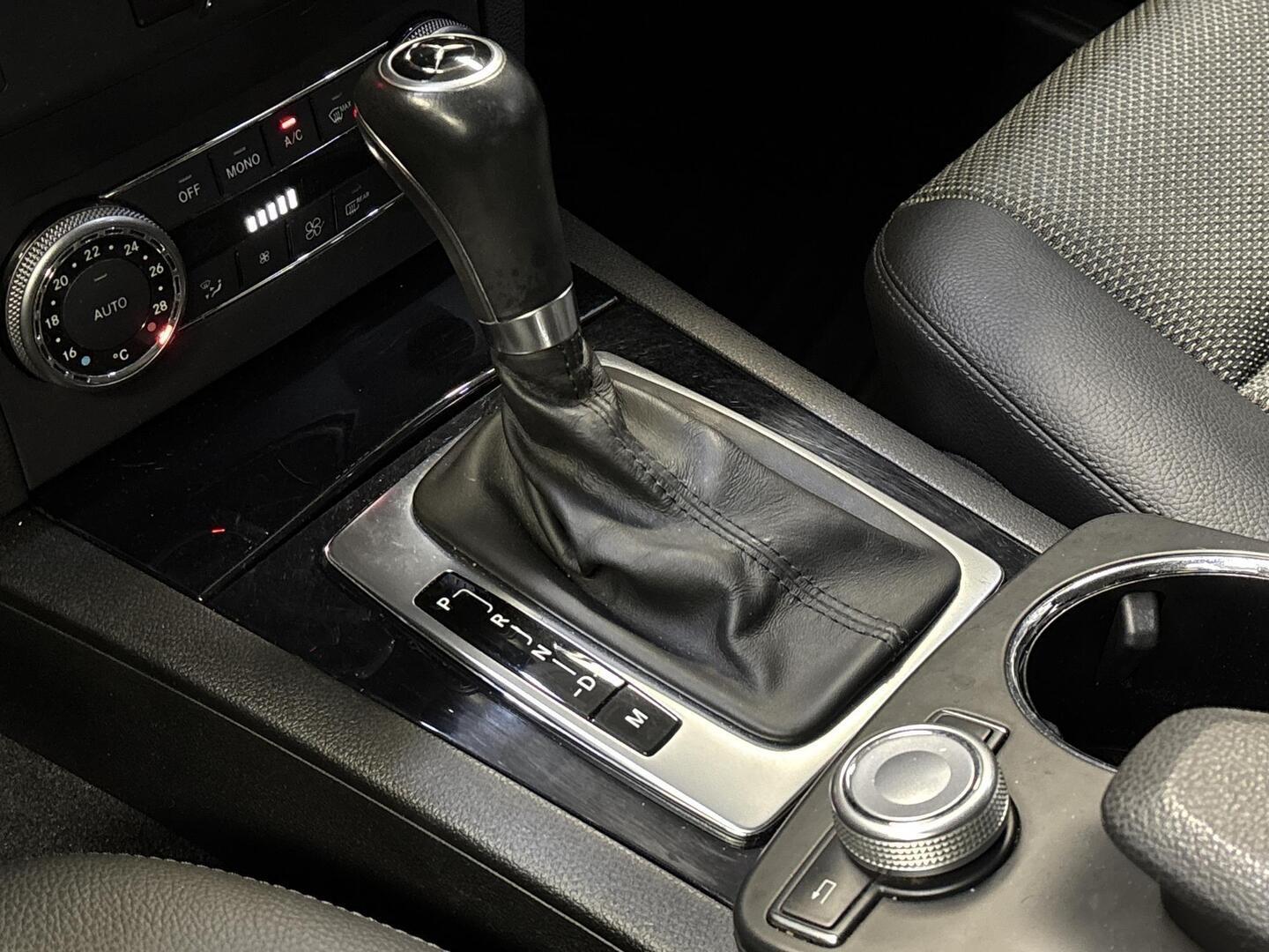 MERCEDES-BENZ GLK 2012