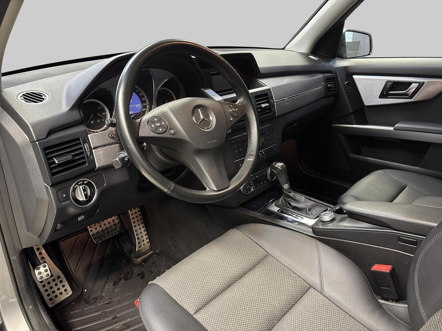 MERCEDES-BENZ GLK 2012