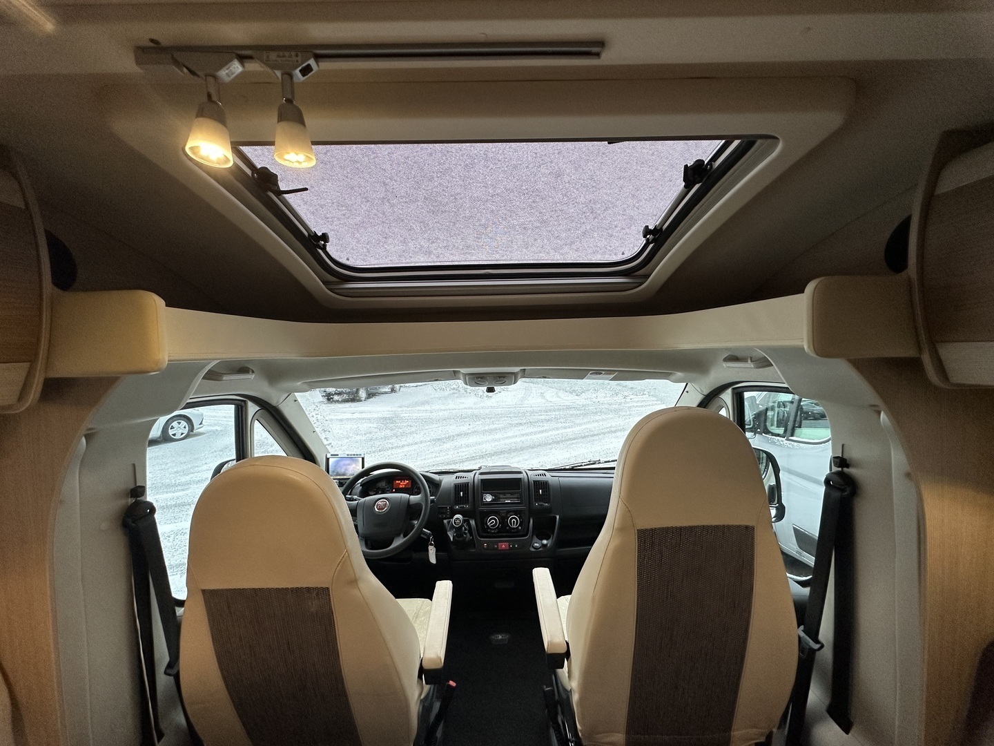 BÜRSTNER Nexxo T 715G 2013