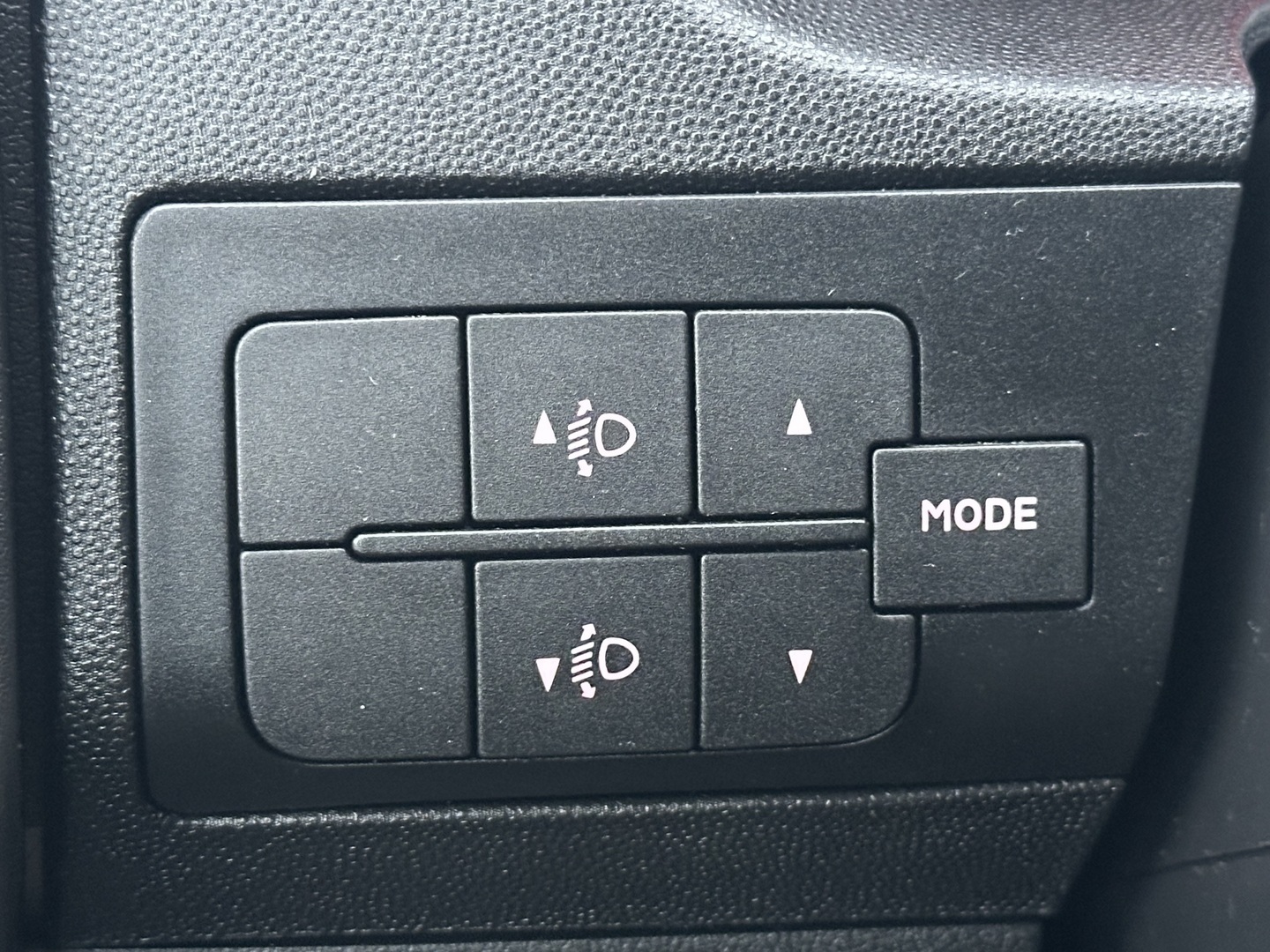 BÜRSTNER Nexxo T 715G 2013