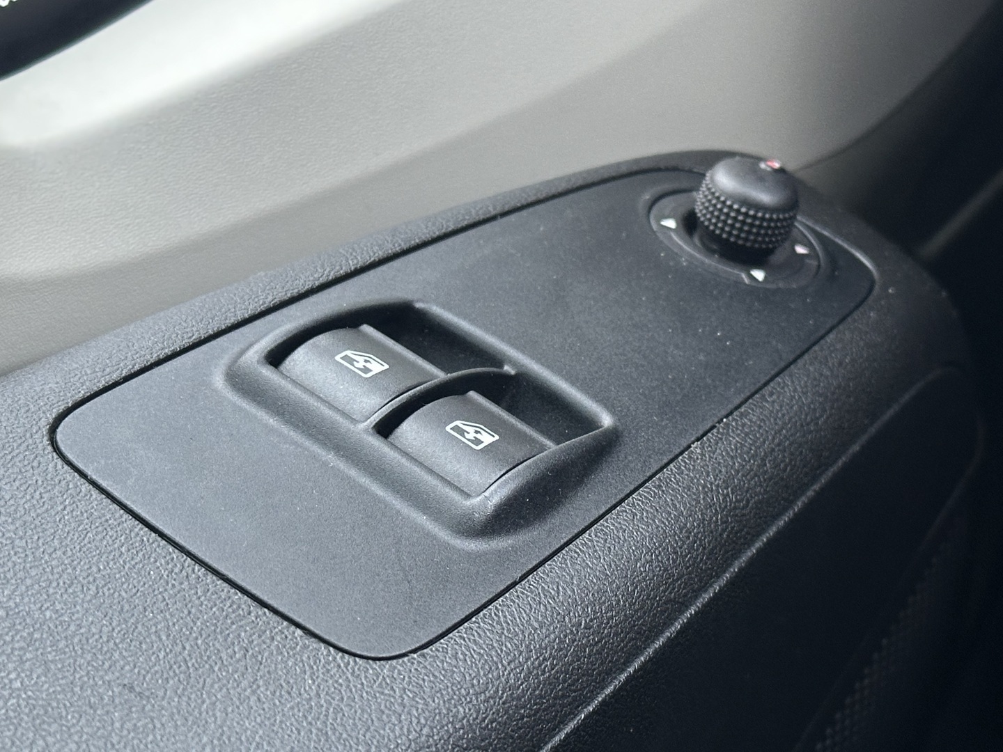 BÜRSTNER Nexxo T 715G 2013