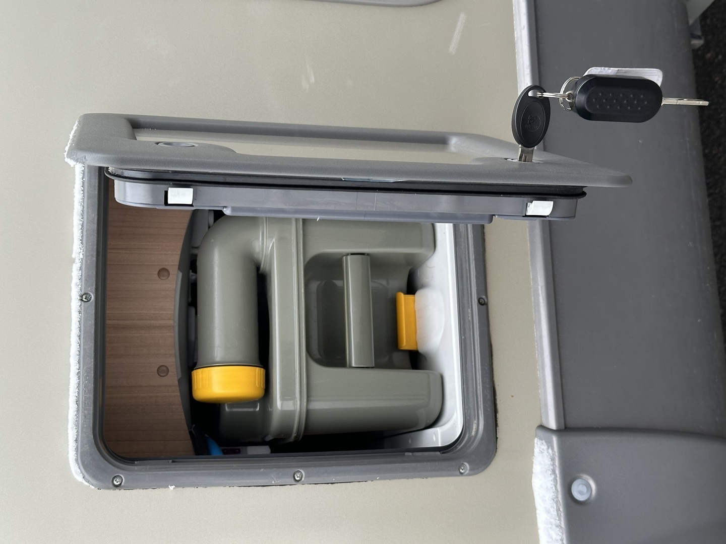 BÜRSTNER Nexxo T 715G 2013