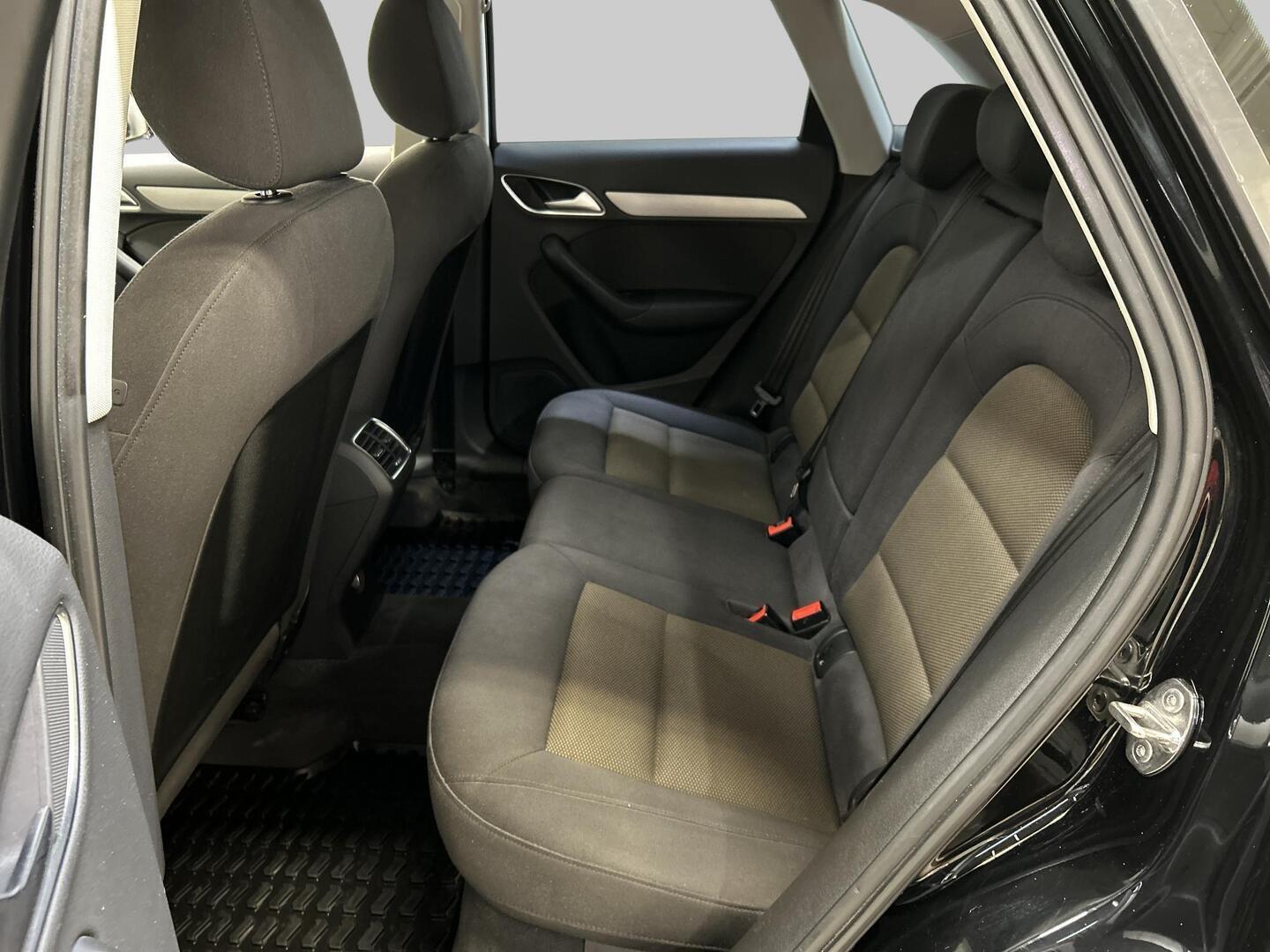 AUDI Q3 2014