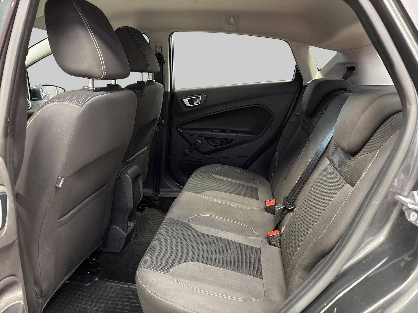 FORD Fiesta 2016