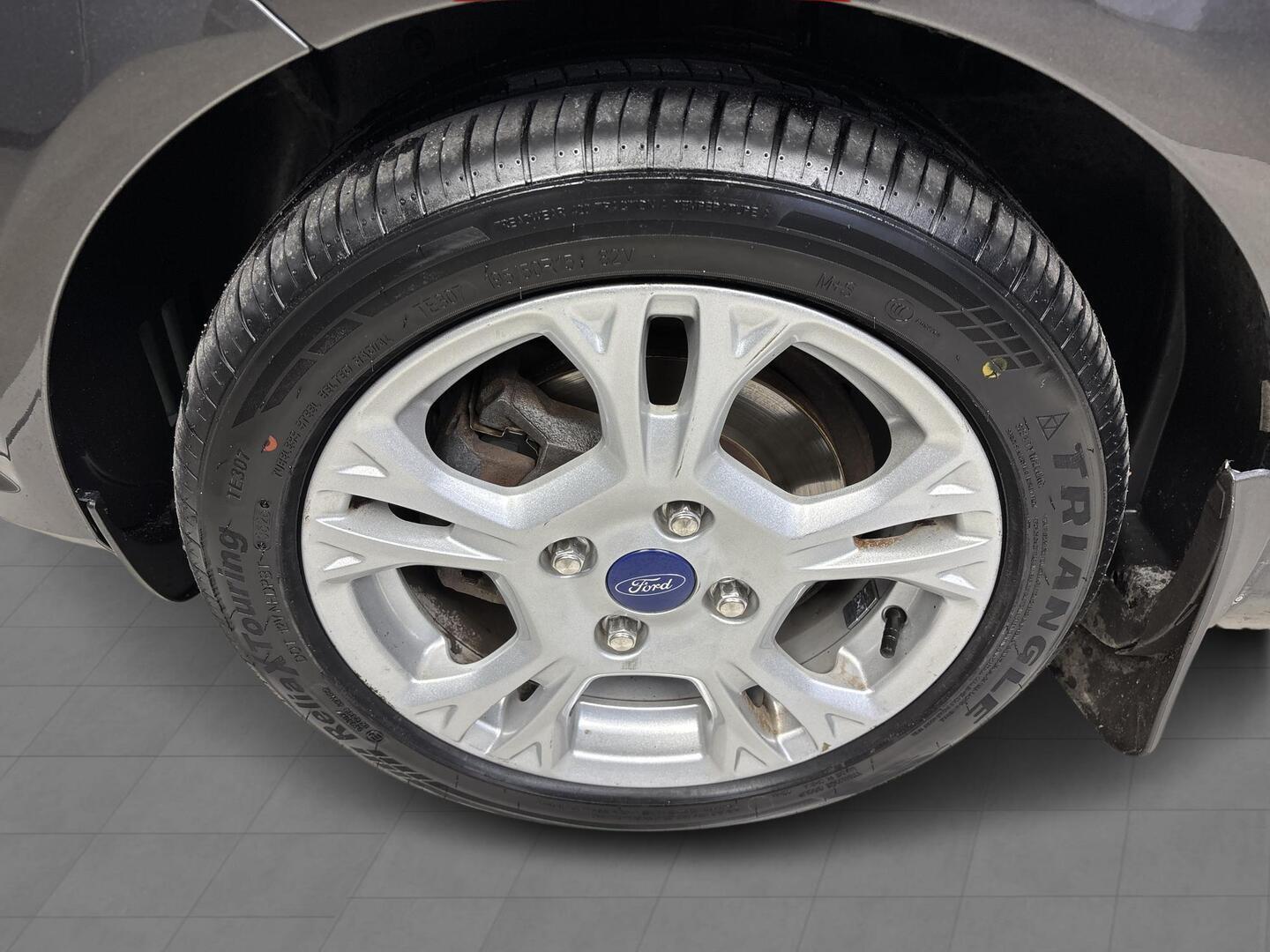 FORD Fiesta 2016