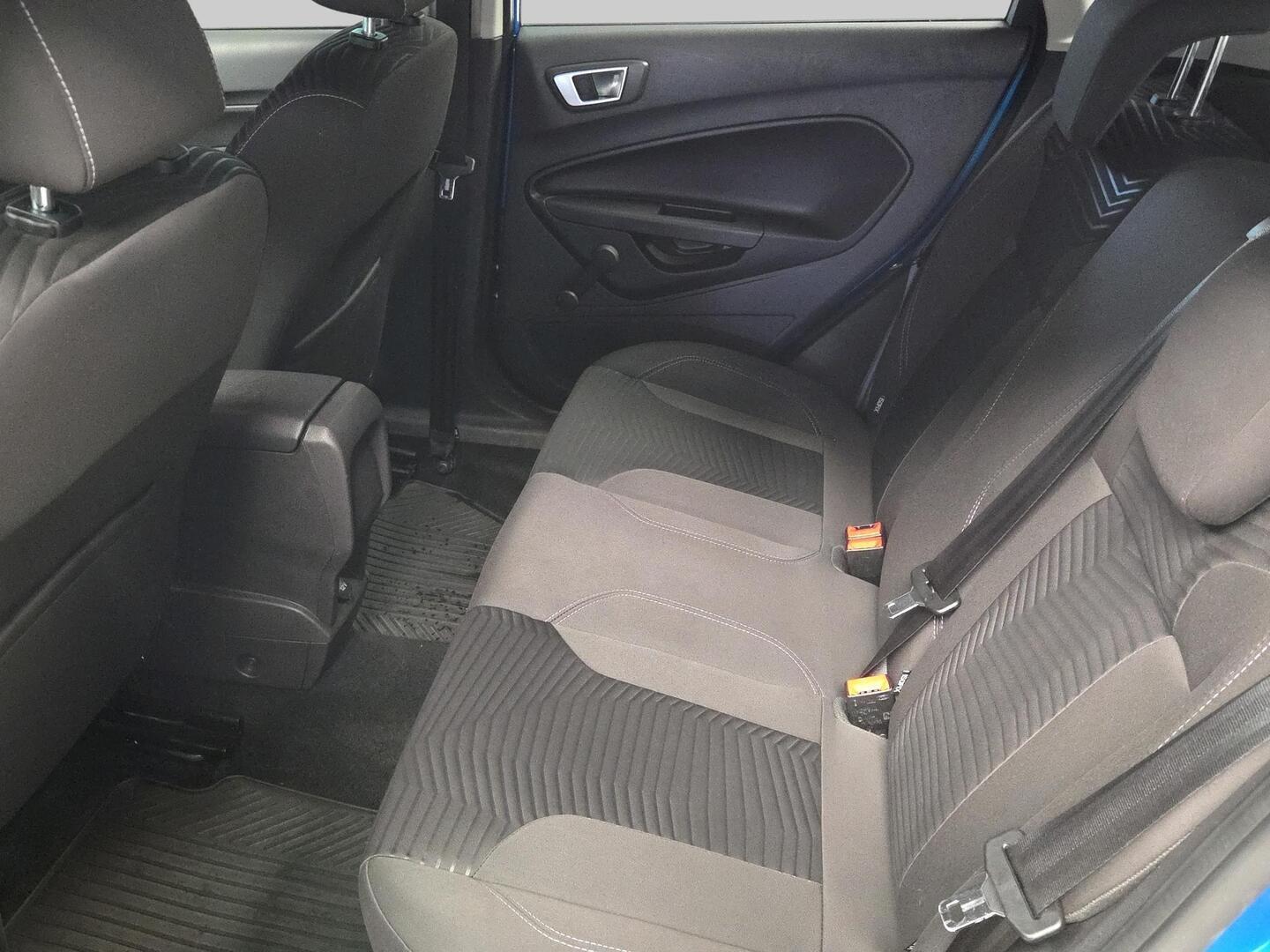 FORD Fiesta 2015
