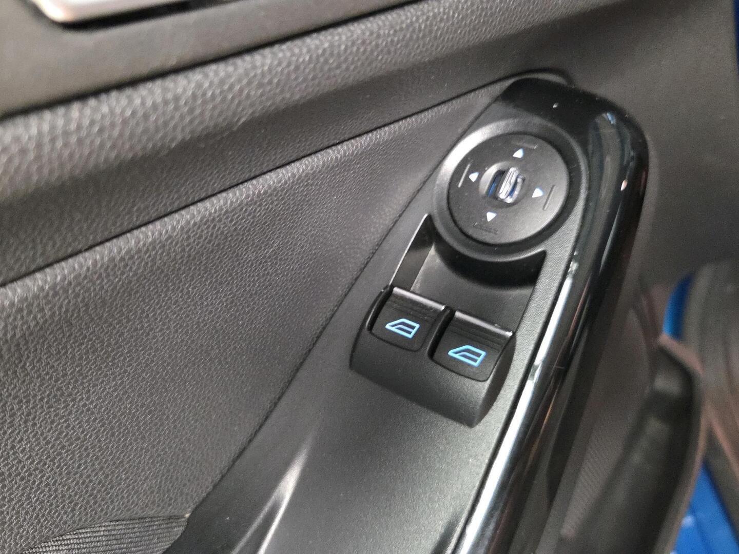 FORD Fiesta 2015